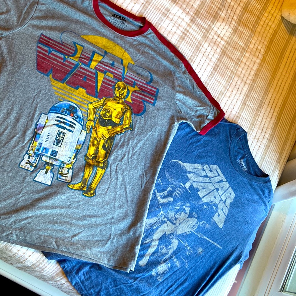 Selling 2 Star Wars Shirt BOTH SIZE MEN M